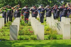 150724-herdenking-Canadese-begraafplaats-3-Klein