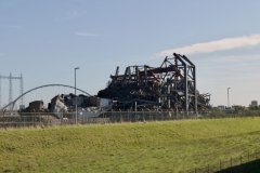 Kolencentrale Nijmegen opgeblazen. Foto's Onno Swart